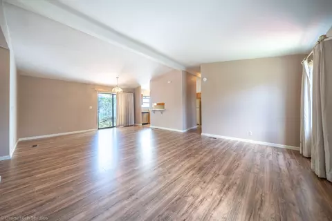 1122 Brokeoff Walk, Redding, CA 96003 photo 4