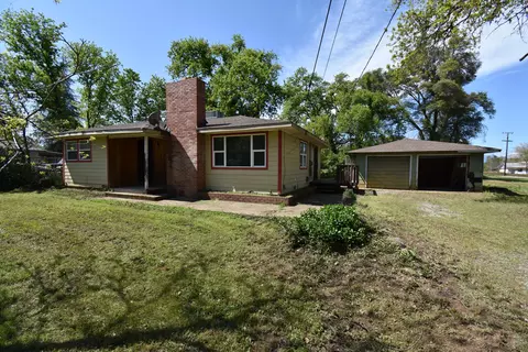 6788 Airport Rd, Redding, CA 96002 photo 2