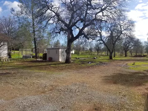 1261 Oakdale Ln, Redding, CA 96002 photo 4