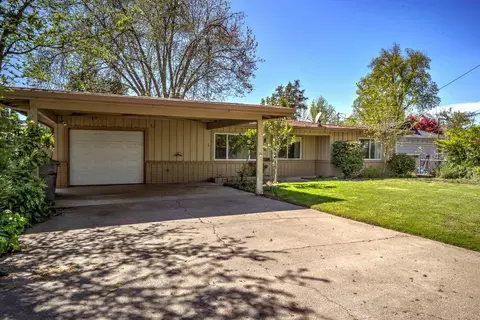 3414 Riverside Dr, Anderson, CA 96007 photo 1