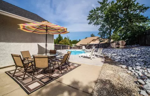 11403 Wales Dr, Redding, CA 96003 photo 7