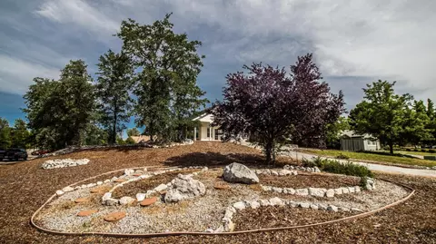 11403 Wales Dr, Redding, CA 96003 photo 4