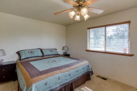 10265 Candy Cane Ln, Redding, CA 96003 photo 16