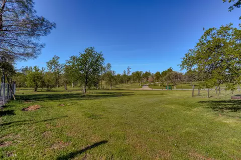 10265 Candy Cane Ln, Redding, CA 96003 photo 35
