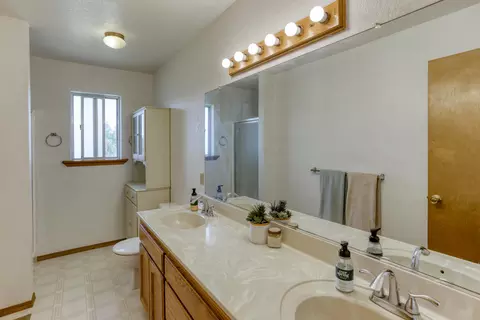 10265 Candy Cane Ln, Redding, CA 96003 photo 18