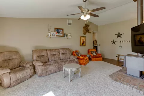 10265 Candy Cane Ln, Redding, CA 96003 photo 7