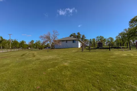 10265 Candy Cane Ln, Redding, CA 96003 photo 30