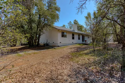 10400 October Ln, Redding, CA 96003 photo 34
