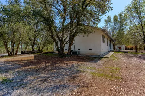 10400 October Ln, Redding, CA 96003 photo 33