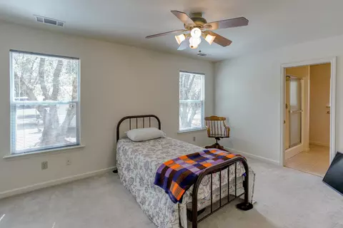10400 October Ln, Redding, CA 96003 photo 18