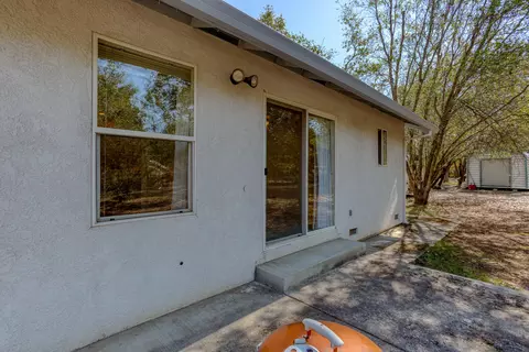 10400 October Ln, Redding, CA 96003 photo 44