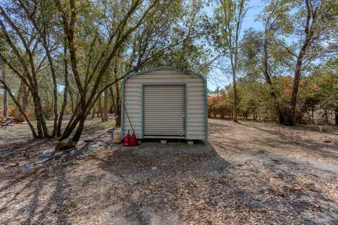 10400 October Ln, Redding, CA 96003 photo 40