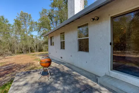 10400 October Ln, Redding, CA 96003 photo 45