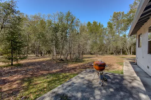 10400 October Ln, Redding, CA 96003 photo 42