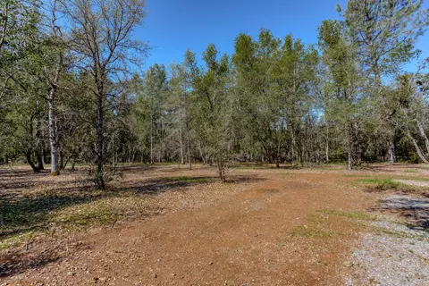 10400 October Ln, Redding, CA 96003 photo 47