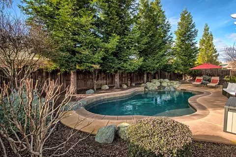705 Rivercrest Pkwy, Redding, CA 96002 photo 4