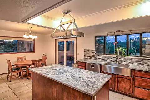 573 Royal Oaks Dr, Redding, CA 96001 photo 19
