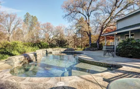 15912 Montgomery Ranch Rd, Redding, CA 96001 photo 3