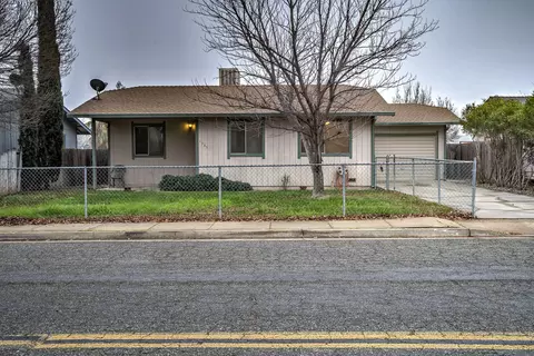 1345 Aloha St, Red Bluff, CA 96080 photo 2