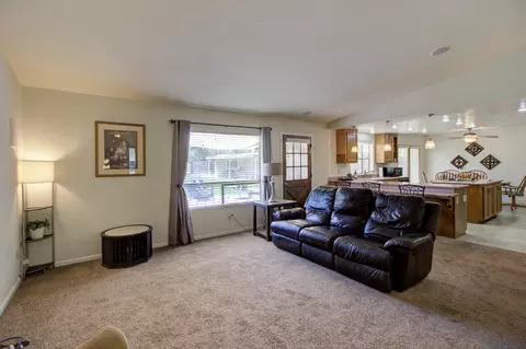 4640 Alta Saga Dr, Redding, CA 96002 photo 6