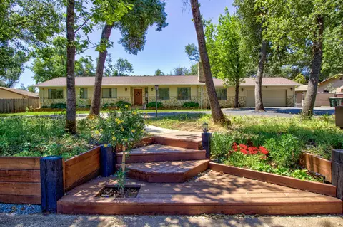4640 Alta Saga Dr, Redding, CA 96002 photo 1