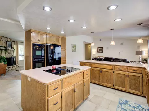4640 Alta Saga Dr, Redding, CA 96002 photo 11