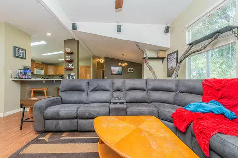 13620 Broken Branch Trl, Redding, CA 96003 photo 18