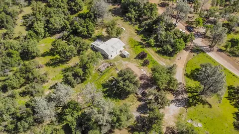 13620 Broken Branch Trl, Redding, CA 96003 photo 11