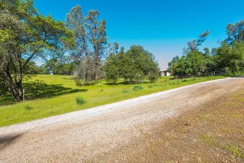 13620 Broken Branch Trl, Redding, CA 96003 photo 60