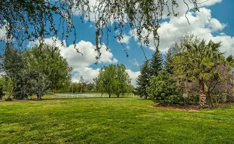 19745 Holstein Ln, Redding, CA 96002 photo 42