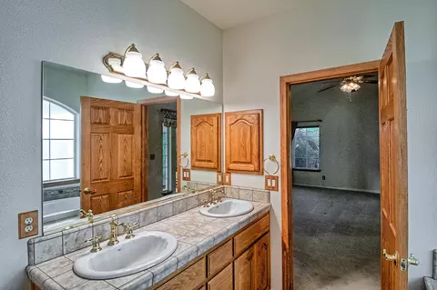 19745 Holstein Ln, Redding, CA 96002 photo 24