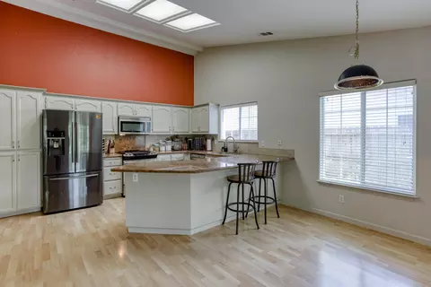 6558 Hemlock St, Redding, CA 96001 photo 12