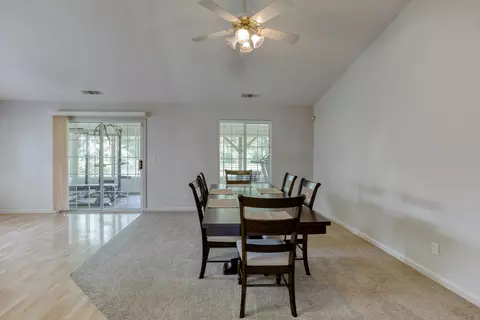 6558 Hemlock St, Redding, CA 96001 photo 10