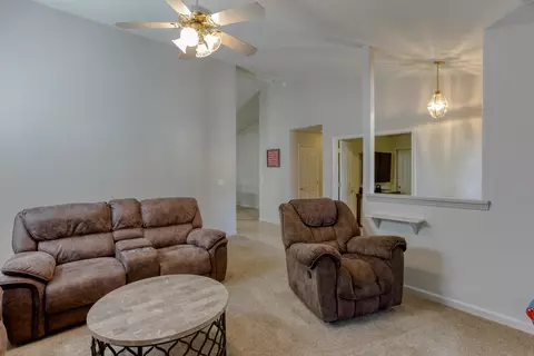 6558 Hemlock St, Redding, CA 96001 photo 5