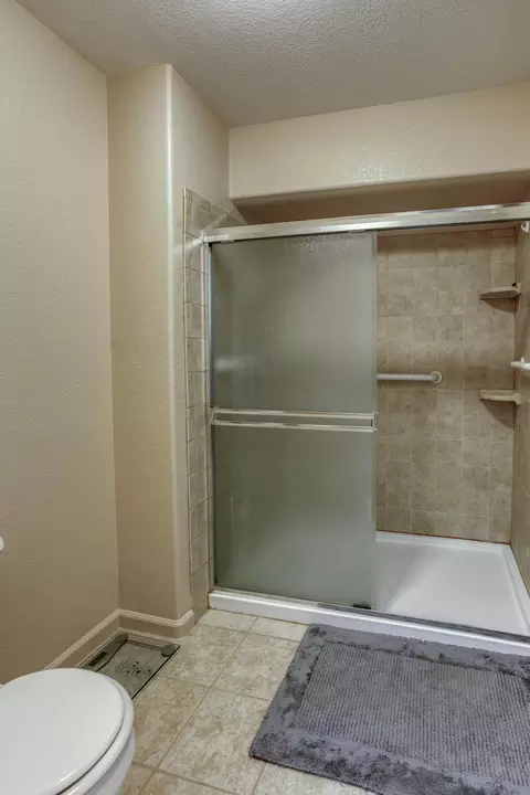 6558 Hemlock St, Redding, CA 96001 photo 24