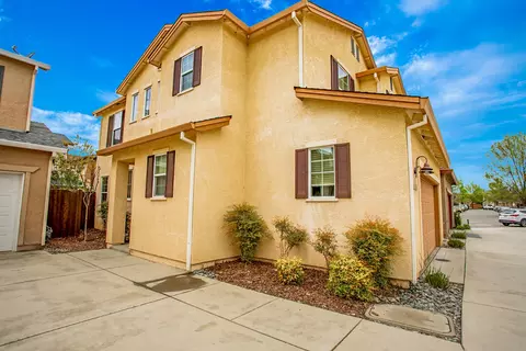 2379 Shining Star Way, Redding, CA 96003 photo 1