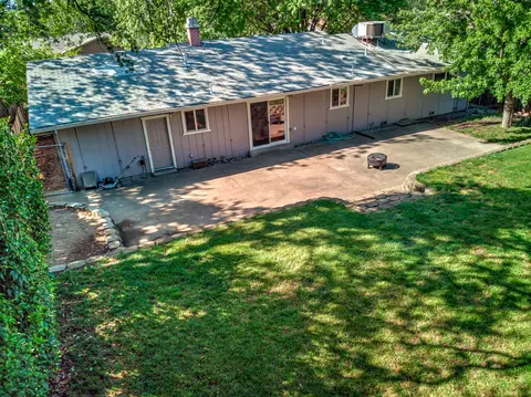 590 Terrace Dr, Redding, CA 96002 photo 27