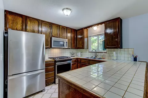 590 Terrace Dr, Redding, CA 96002 photo 9