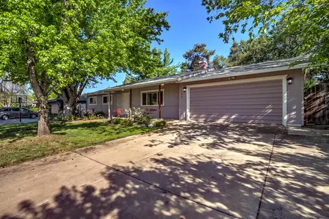590 Terrace Dr, Redding, CA 96002 photo 4