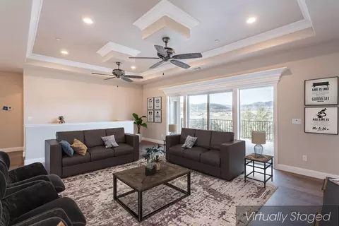 730 Sunriver Ln, Redding, CA 96001 photo 3