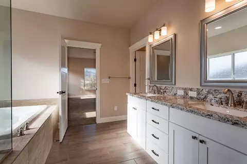 730 Sunriver Ln, Redding, CA 96001 photo 18