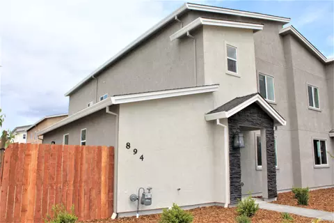 894 Congaree Ln, Redding, CA 96001 photo 1