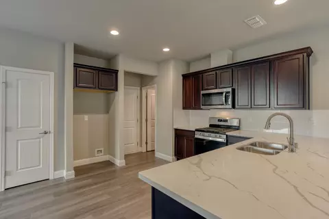 872 Congaree, Redding, CA 96001 photo 7