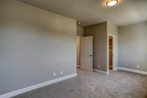 872 Congaree, Redding, CA 96001 photo 32
