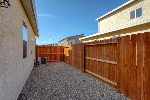 872 Congaree, Redding, CA 96001 photo 34