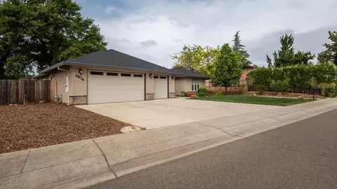 4876 Fiddleneck Dr, Redding, CA 96002 photo 3