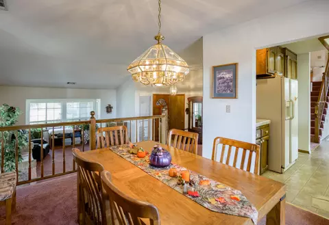 6055 Gleneagles Ct, Redding, CA 96003 photo 10