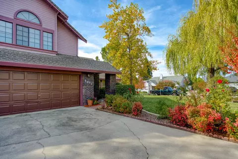 6055 Gleneagles Ct, Redding, CA 96003 photo 4
