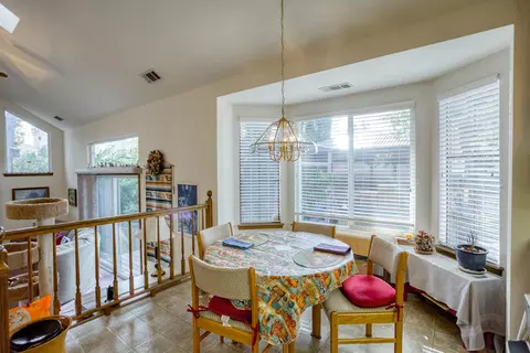 6055 Gleneagles Ct, Redding, CA 96003 photo 12