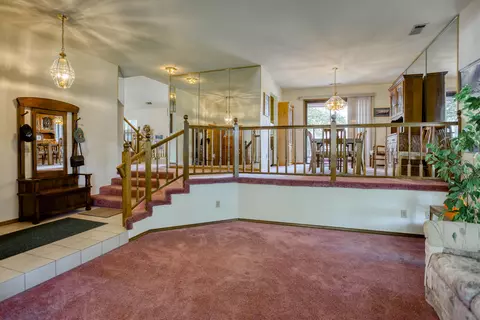6055 Gleneagles Ct, Redding, CA 96003 photo 8